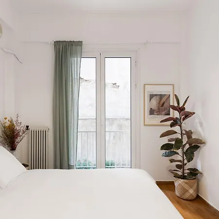 Comfort Aparment In Exarcheia Athens Exterior photo