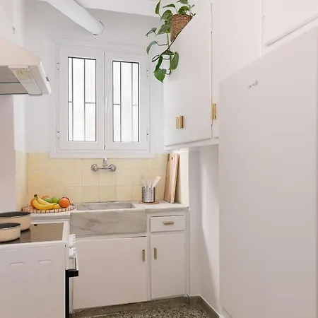Comfort Aparment In Exarcheia Athens Exterior photo